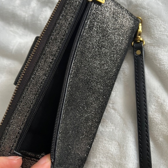 Fossil wristlet wallet/ evening purse. - Picture 7 of 8